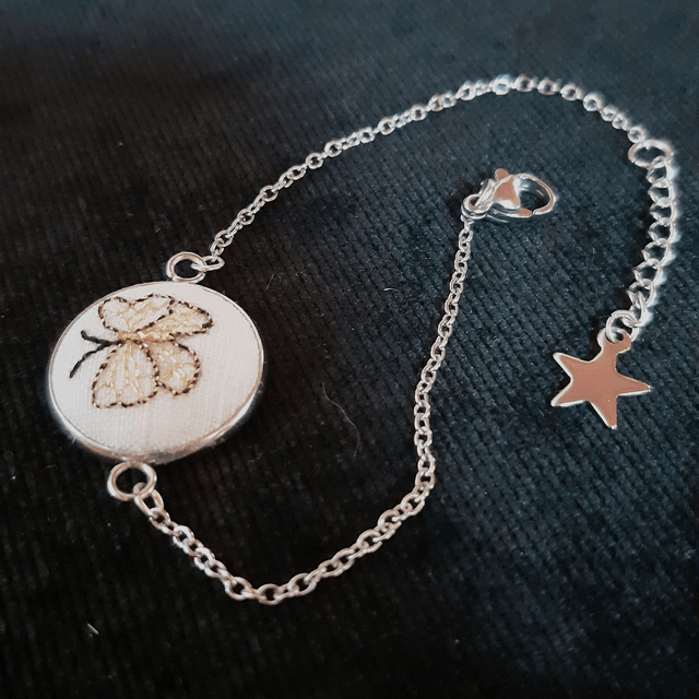 Bracelet papillon doré