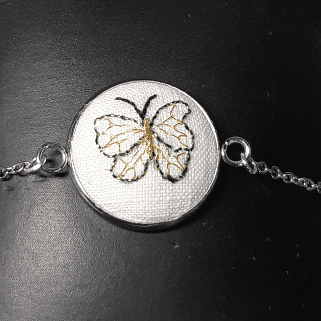 Bracelet papillon doré